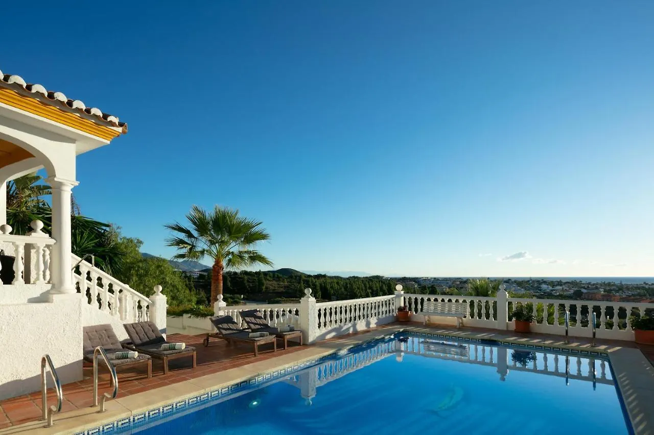 Semesterbostad Large Family Villa 500M From Beach With Stunning Views El Faro Spanien