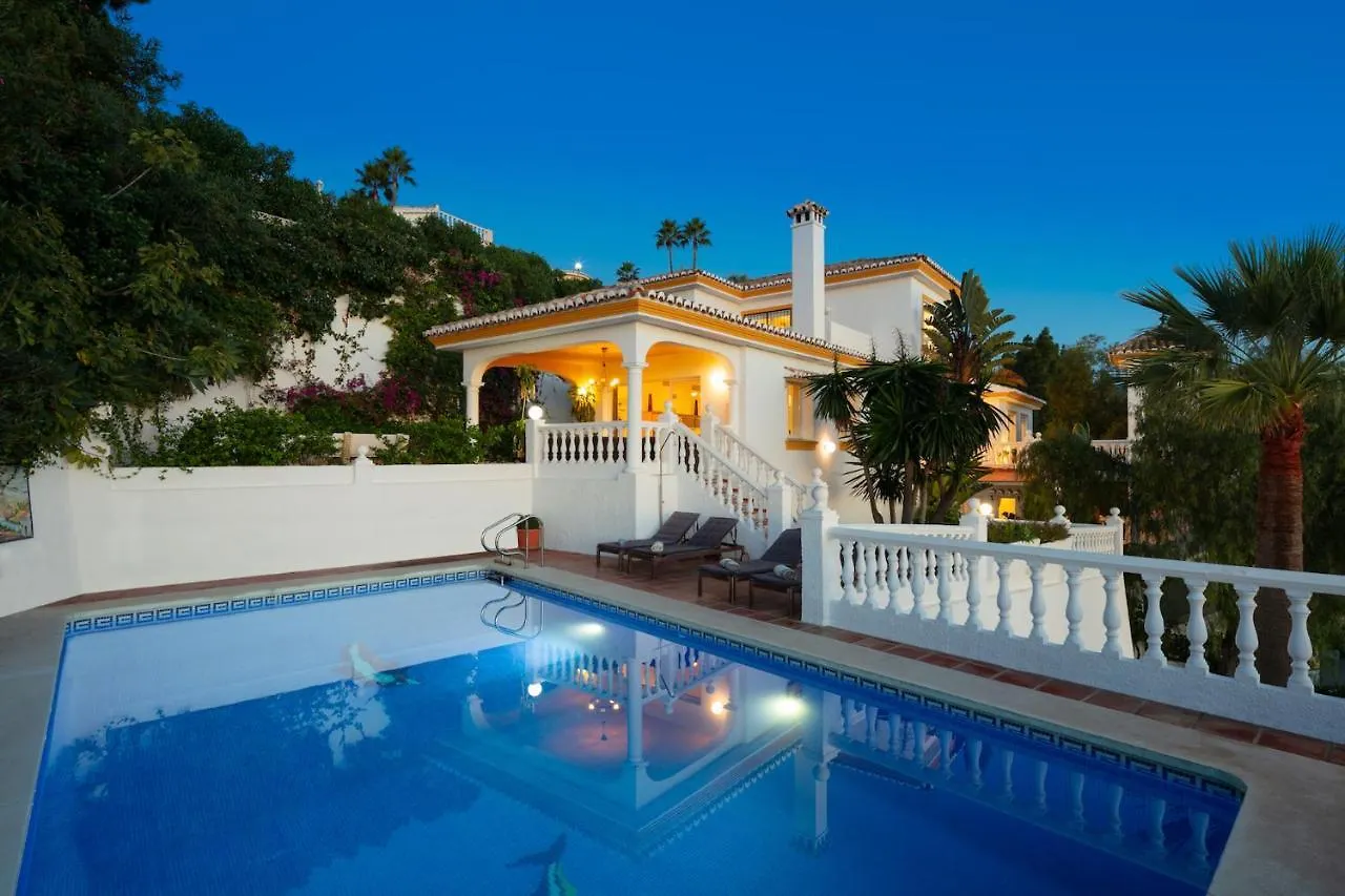 Large Family Villa 500M From Beach With Stunning Views El Faro 0*,