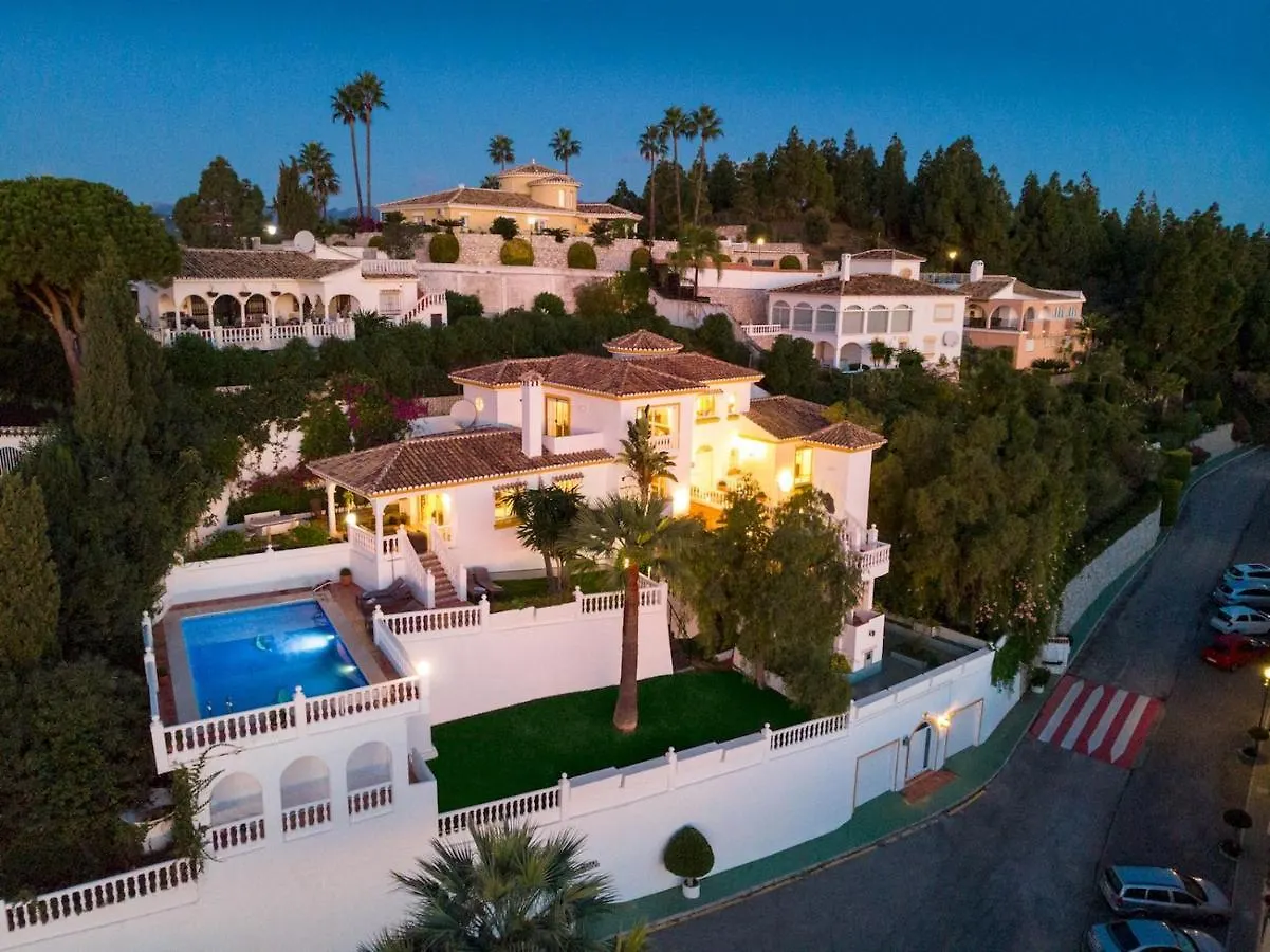 Large Family Villa 500M From Beach With Stunning Views El Faro